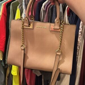 Michael kors purse